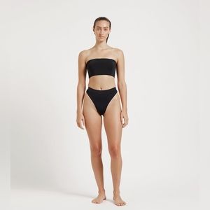 MYRA SWIM Daria Top in Black Small